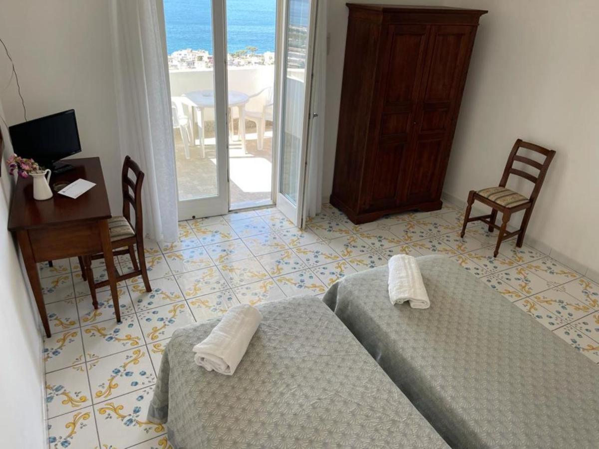 Hotel Residence - Parco Mare Monte Casamicciola Terme Chambre photo