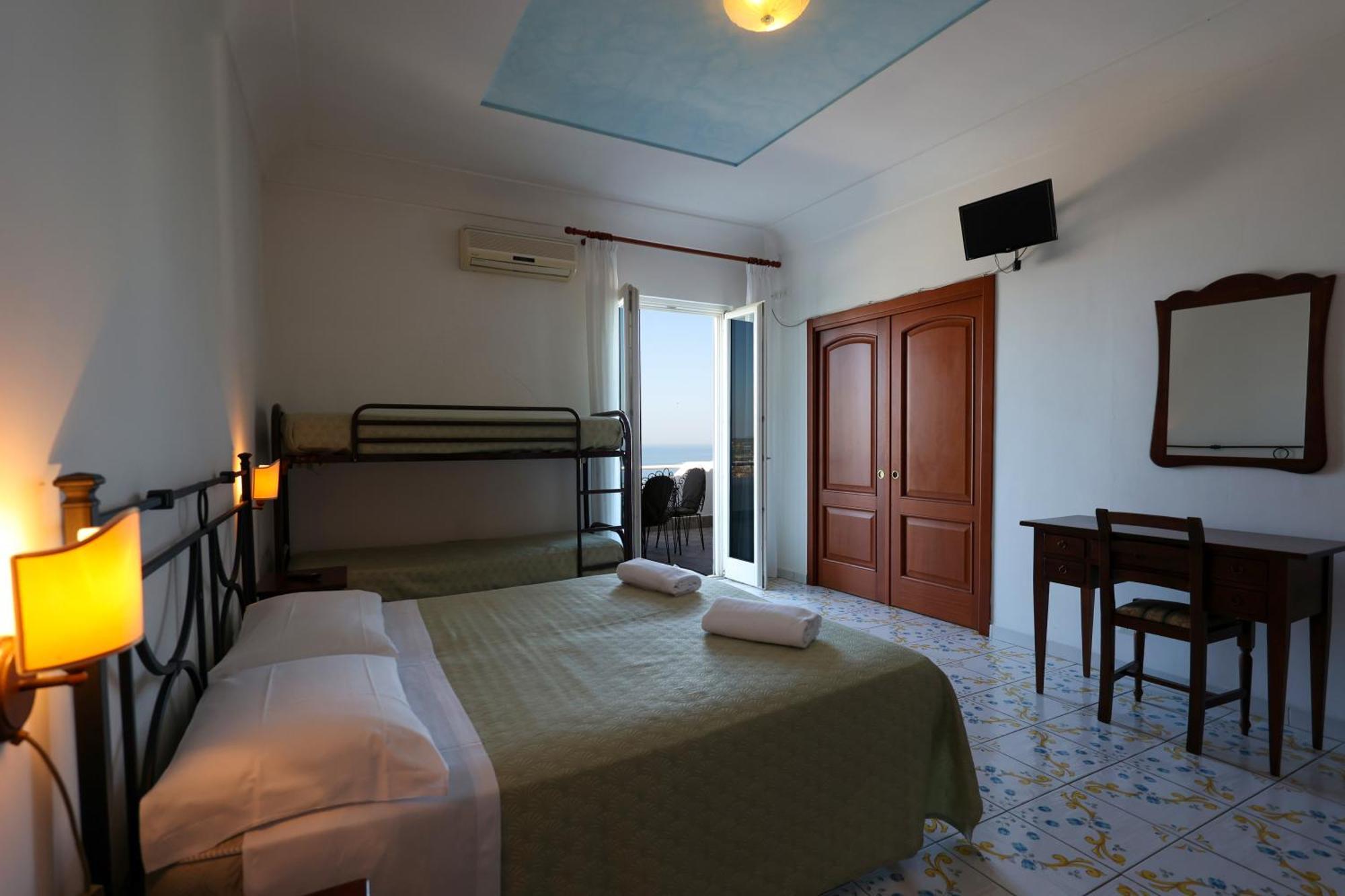 Hotel Residence - Parco Mare Monte Casamicciola Terme Chambre photo